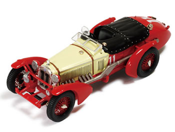 IXO LM 1933 Alfa Romeo 8C #11 Winner Le Mans 1933