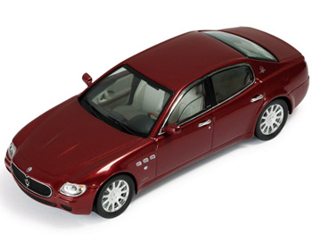 IXO MOC 092 Maserati Quattroporte Executive GT 2006