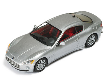 IXO MOC 097 Maserati Granturismo 2007