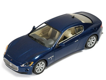 IXO MOC 098 Maserati Granturismo 2007