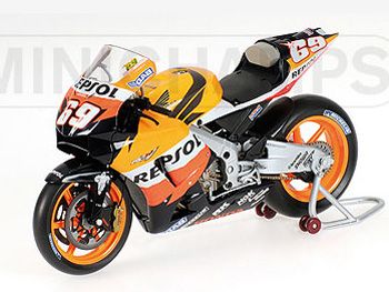 Minichamps 061069 Honda RC211V Repsol World Champion 2006