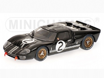 Minichamps  668402 Ford GT40 Mk II #2 Winner Le Mans 1966