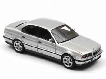 Neo 43312 BMW M5 (E34) 1994