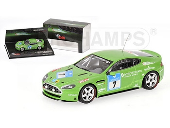 Minichamps 081307 Aston Martin V8 Vantage #7 Nurburgring 2008