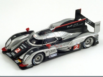 Spark Models S43LM11 Audi R18 #2 TDI Winner Le Mans 2011