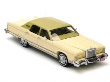 NEO 44420 Lincoln Continental Town Car 1977