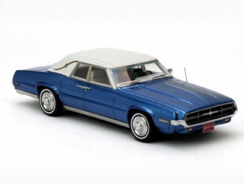 Neo 44715 Ford Thunderbird Landau 1969