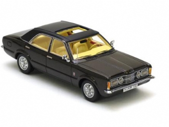 Neo 45130 Ford Taunus GXL 4-doors 1971  