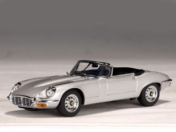 Auto Art 53771 Jaguar E Type Roadster Serie 3 V12 