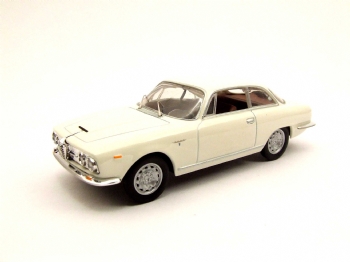 M4 7005 Alfa Romeo 2600 Sprint 