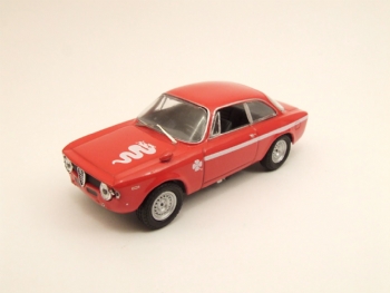 M4 7053 Alfa Romeo Giulia GTA 1965