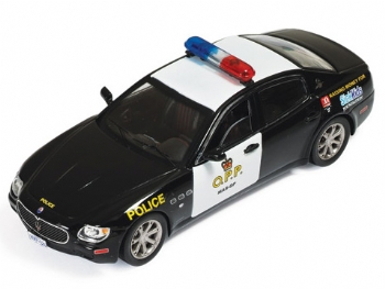 IXO MOC 107 Maserati Quattroporte 2008