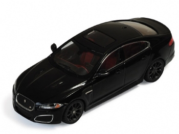 IXO MOC 139 Jaguar XFR 2010