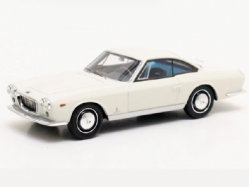 Matrix MX41203-071 Lancia Flaminia 3C 2.8 Speciale Pininfarina 1963 