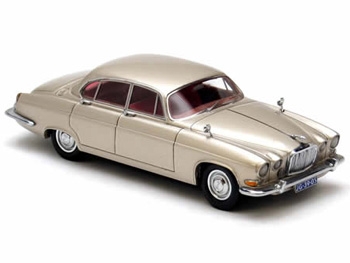 Neo 43905 Jaguar Mk 10 1961