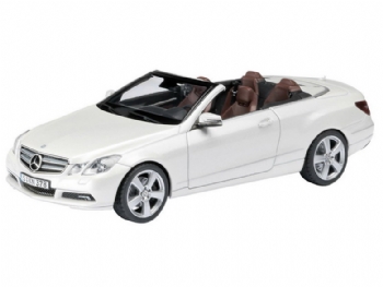 Schuco 07366 Mercedes E Class Cabriolet