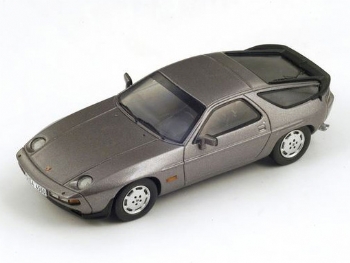 Spark Models S1374 Porsche 928S 1980