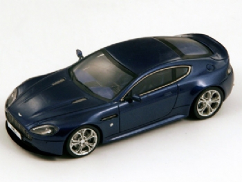 Spark Models S2179 Aston Martin Vantage S 2012