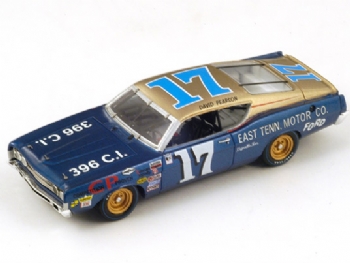 Spark Models S3593 Ford Torino #17 NASCAR Champion 1968 D. Pearson