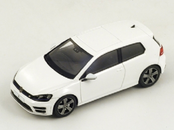 Spark Models S4192 Volkswagen Golf VII R 2013