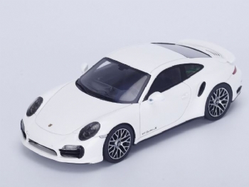 Spark Models S4935 PORSCHE 991 Turbo S 2015